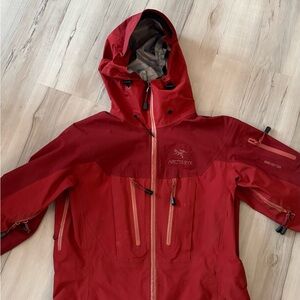 Arc'teryx Beta Jacket